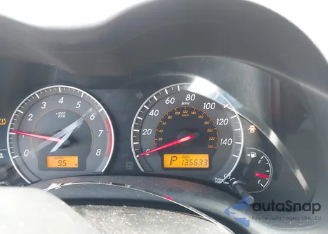 2010 Toyota Corolla S z USA, uszkodzony, nr VIN 2T1BU4EE4AC404838